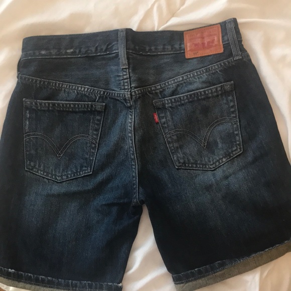Levi’s denim shorts - Picture 2 of 8